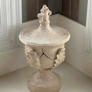 Meet your Posher, Virginia